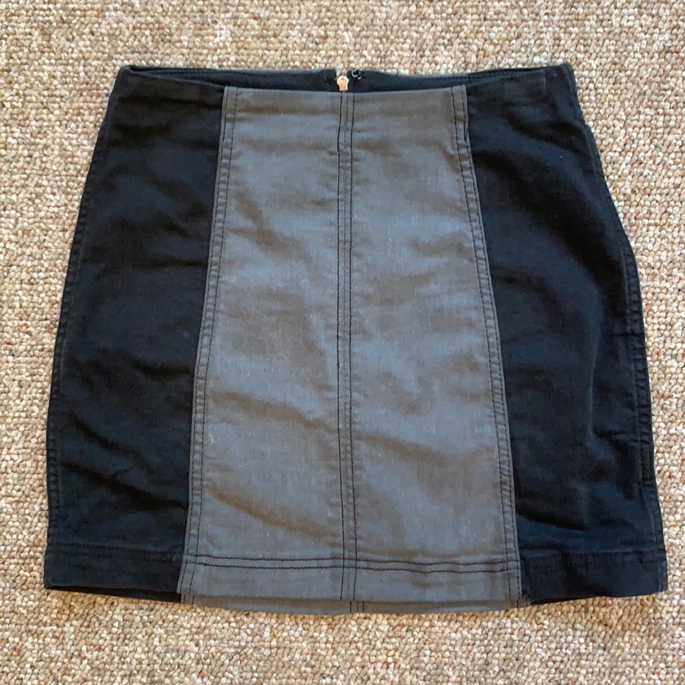 Black and gray mini skirt